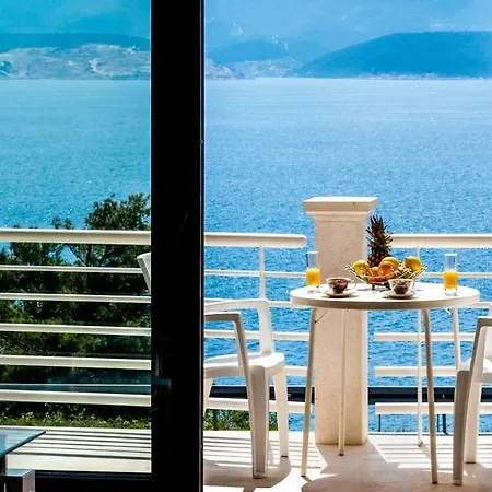 アパート Adria Croatica ロクヴァ・ロゴズニツァ